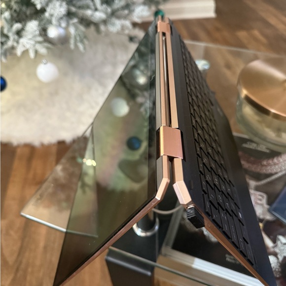 HP Spectre x360 2-in-1 Convertible Laptop - Black and Gold - Picture 1 of 7